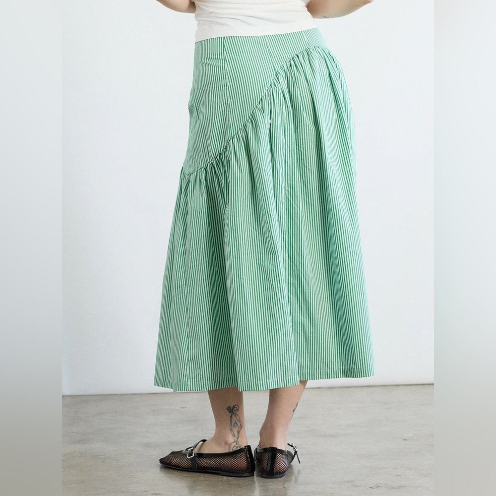 LISA SAYS GAH Maeve Midi Skirt in Green Stripe Size XS - Picture 4 of 11